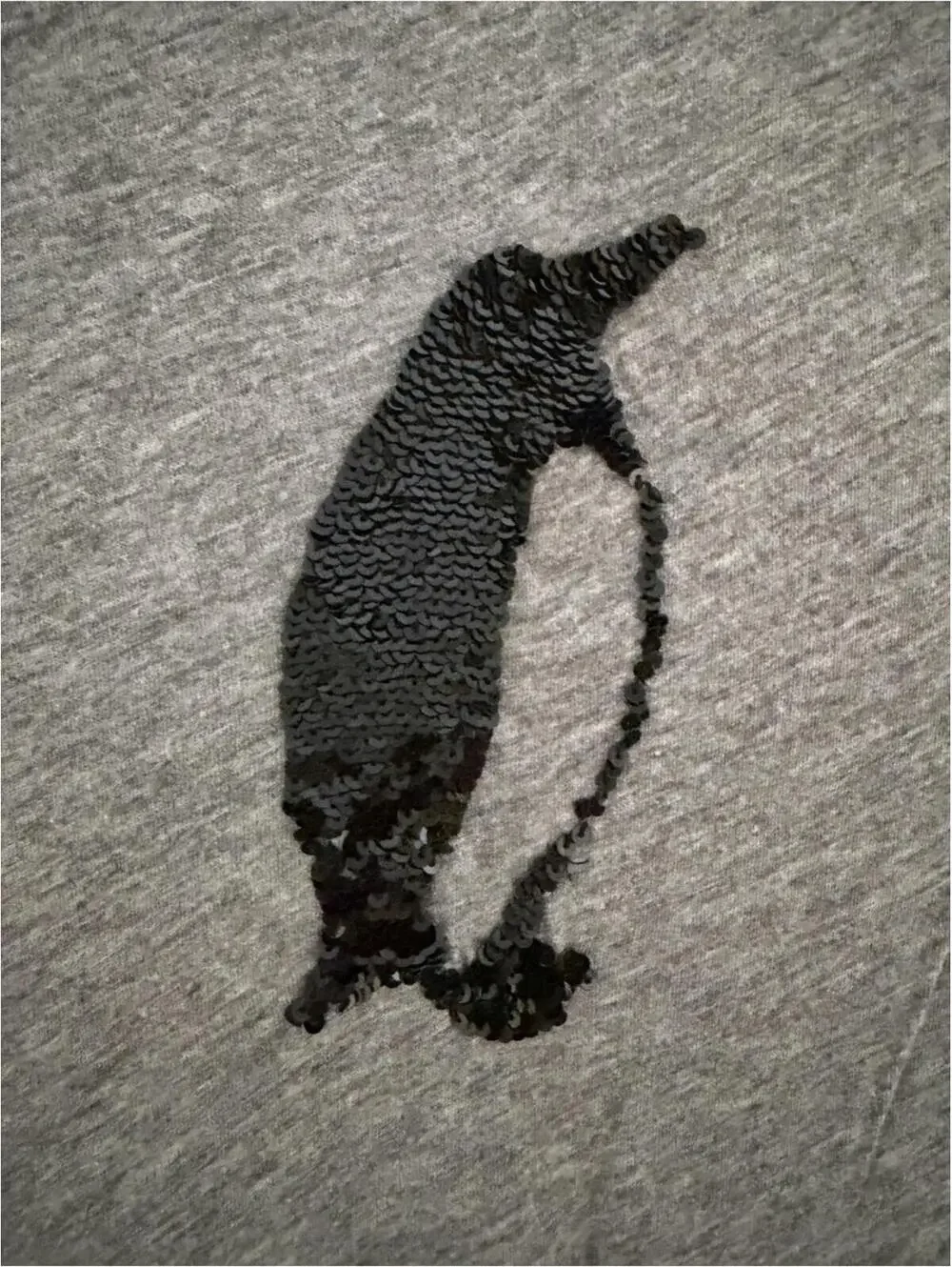 Vintage 2006 J. Crew gray short sleeved T-shirt with sequin penguin XS